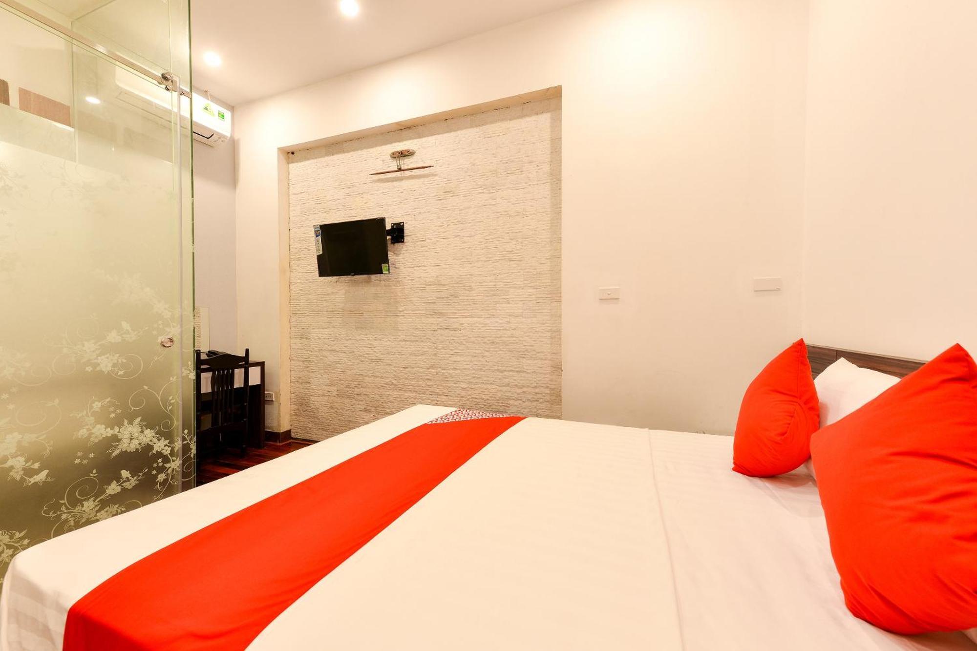 Oyo 317 Kim Cuong Hotel 2 Hanoi Exterior foto